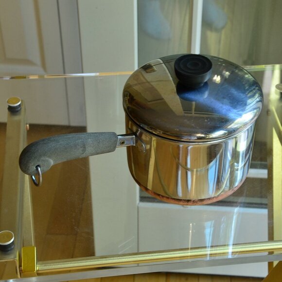 REVERE WARE 2 Qt Copper Bottom Pot With Lid - Picture 1 of 10